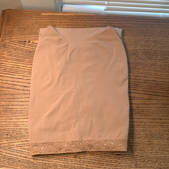 Body Wrap Shapeware Size Medium - Picture 3 of 6